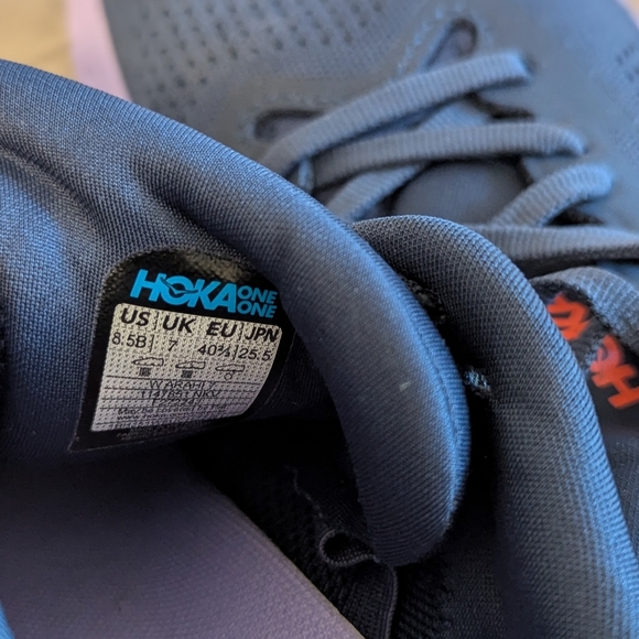 HOKA Arahi 7 Sneakers - Picture 7 of 8